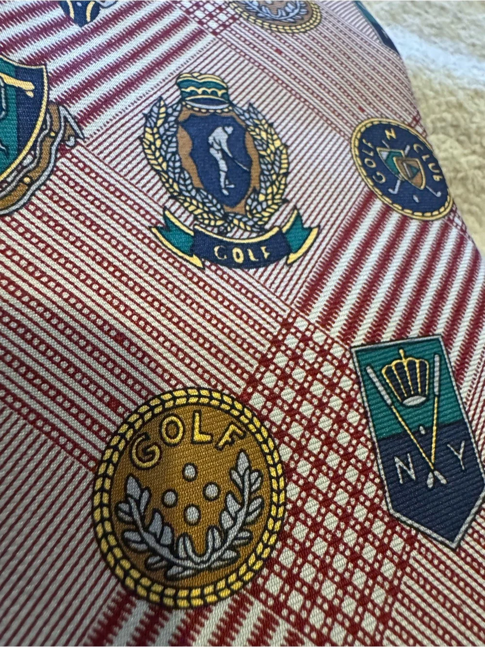 Pierre Balmain Paris 100% Silk Crest & Medallion Tie Golf Made in Italy